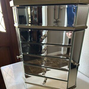 Mirrored Jewelry Organizer